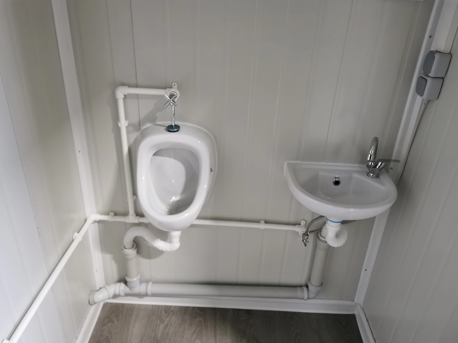 120x220 WC Urinal (DE)